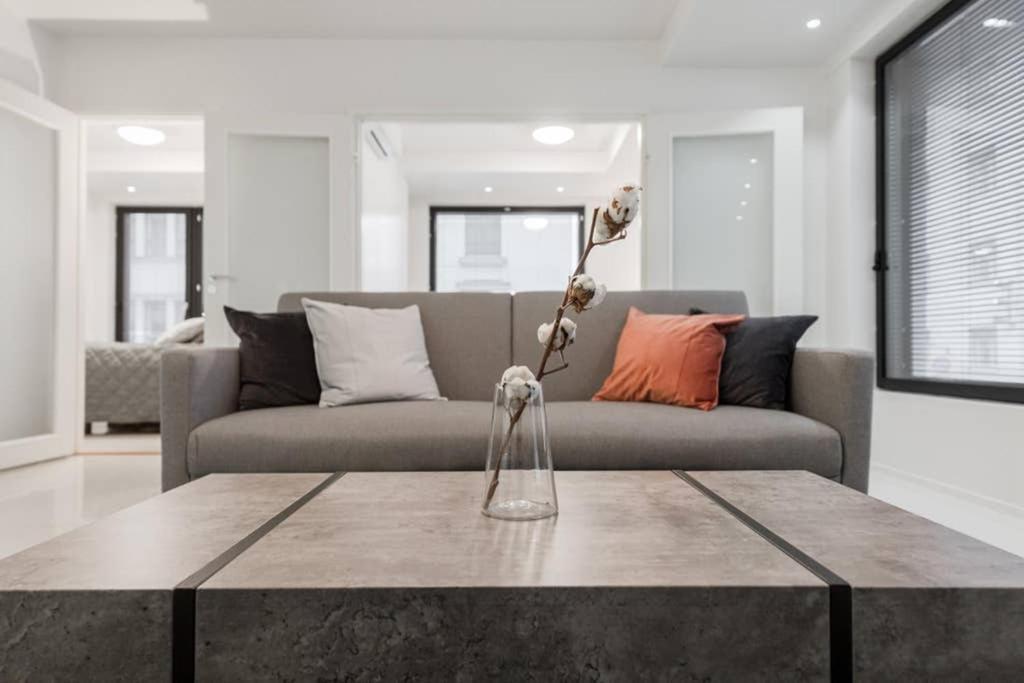 Sleek And Spacious 3 Bedroom Apartment In City Centre Helsinki Exterior photo