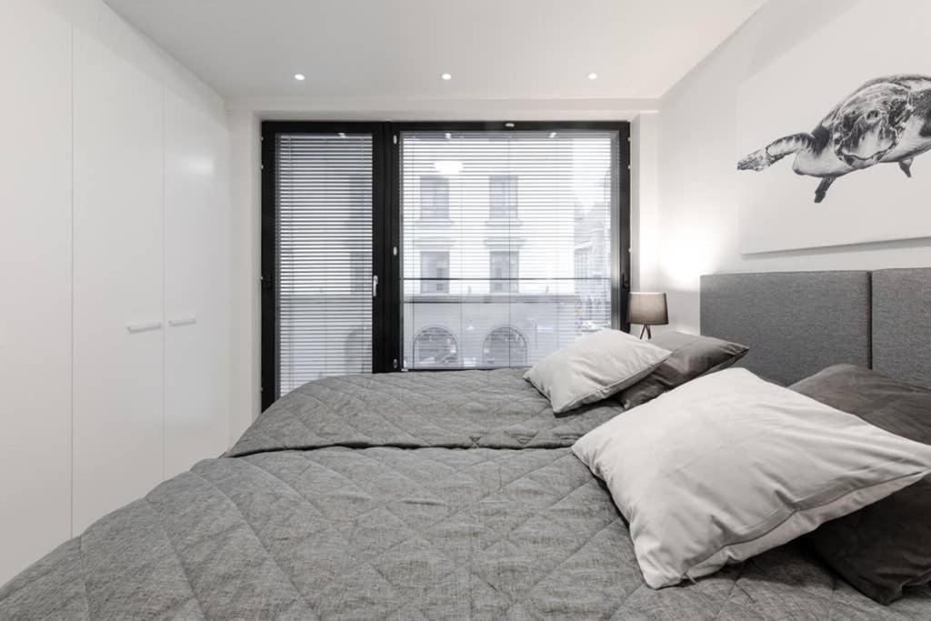 Sleek And Spacious 3 Bedroom Apartment In City Centre Helsinki Exterior photo